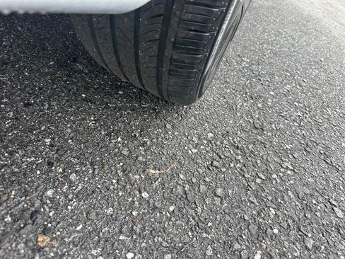 Used 2015 Chrysler 200 C w/ Navigation & Sound Group I image 25