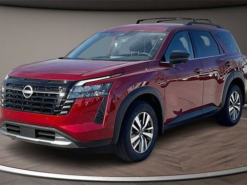 New 2026 Nissan Pathfinder SL image 1