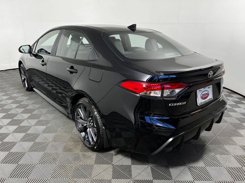 Used 2026 Toyota Corolla SE FWD image 7