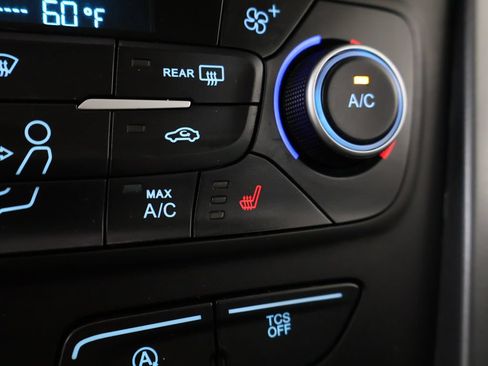 Used 2019 Ford Escape SE FWD image 44