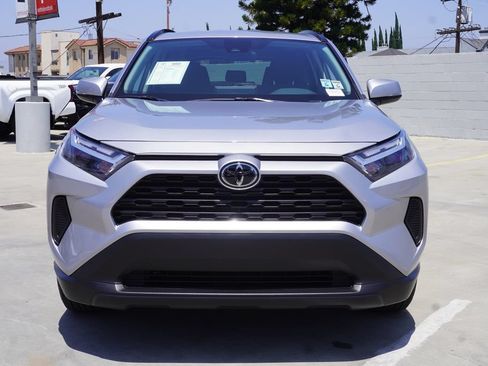 Used 2025 Toyota RAV4 XLE FWD image 3