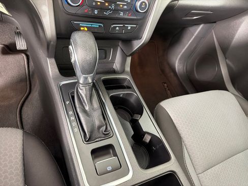 Used 2018 Ford Escape SE image 18