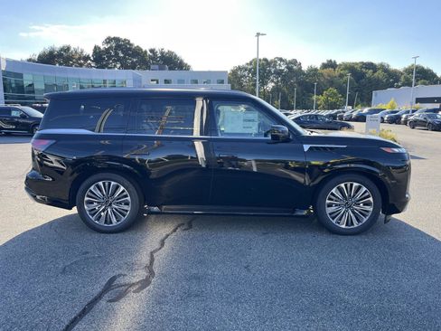 New 2026 INFINITI QX80 Luxe w/ Cargo Package image 2