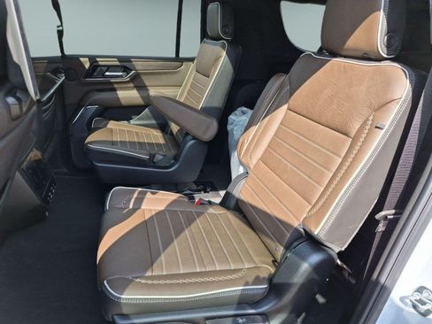 New 2026 GMC Yukon XL Denali Ultimate AWD/4WD image 25