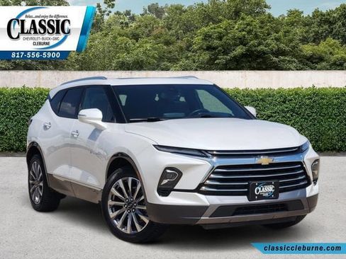 Used 2023 Chevrolet Blazer Premier w/ Enhanced Convenience Package FWD image 1