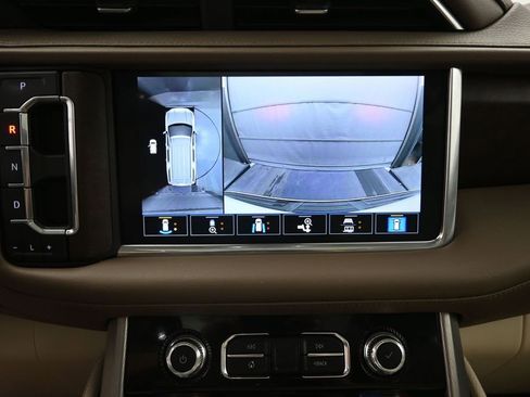 Used 2021 GMC Yukon XL Denali w/ Denali Ultimate Package AWD/4WD image 4
