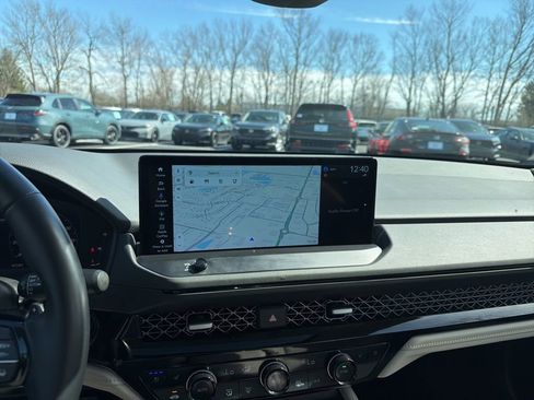 Used 2023 Honda Accord Touring image 15