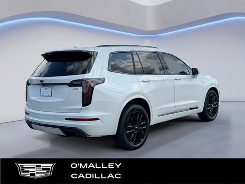 Used 2024 Cadillac XT6 Sport w/ LPO, Onyx Lite Package AWD/4WD image 5