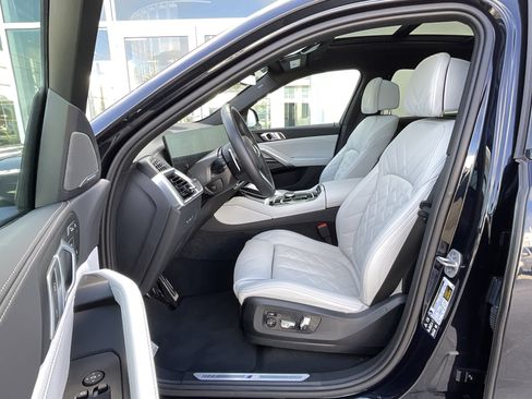 Certified 2024 BMW X6 xDrive40i w/ Premium Package image 10