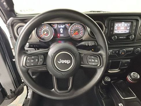Used 2019 Jeep Wrangler Unlimited Sport AWD/4WD image 14