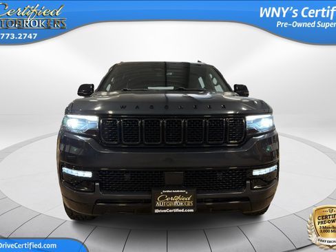 Used 2024 Jeep Wagoneer Series II AWD/4WD image 2