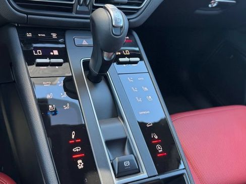 New 2026 Porsche Macan Turbo AWD/4WD image 30