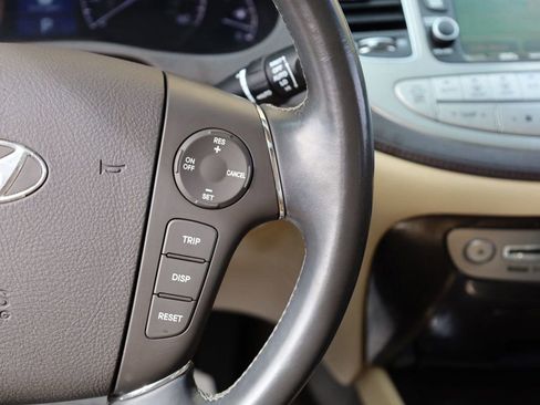Used 2010 Hyundai Genesis 4.6 image 32