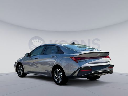 New 2025 Hyundai Elantra SEL w/ Cargo Package image 7