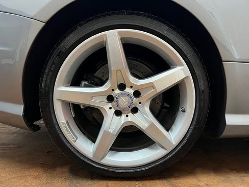 Used 2013 Mercedes-Benz SL 550 image 12