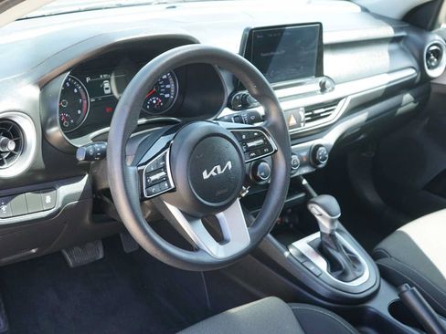 Certified 2024 Kia Forte LXS FWD image 8