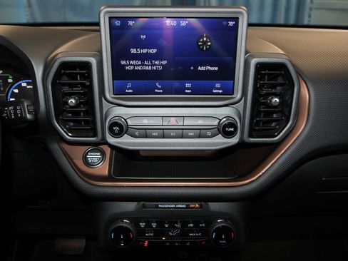 Used 2024 Ford Bronco Sport Badlands w/ Premium Package image 18