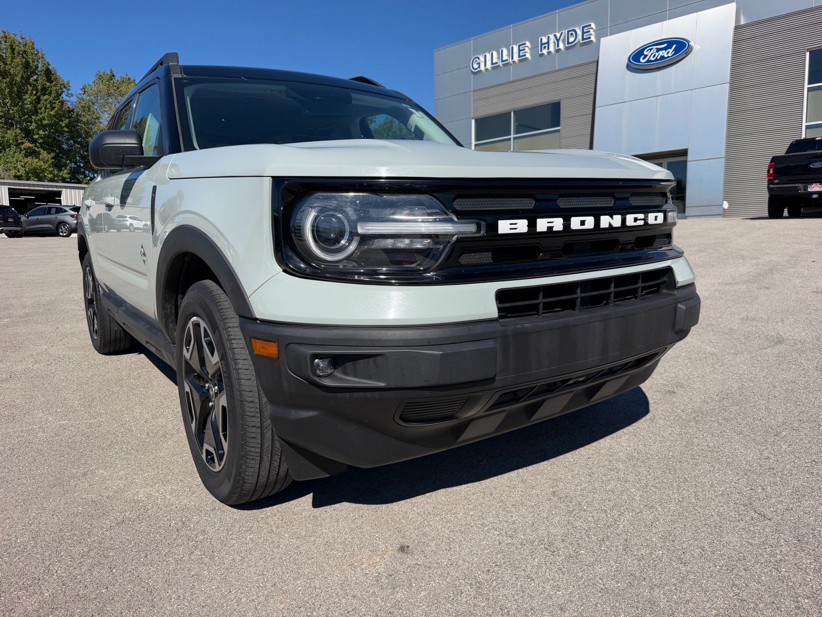 Used 2024 Ford Bronco Sport Outer Banks AWD/4WD image 2