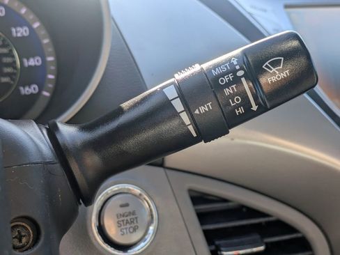 Used 2013 Hyundai Elantra Limited w/ Technology Pkg image 27