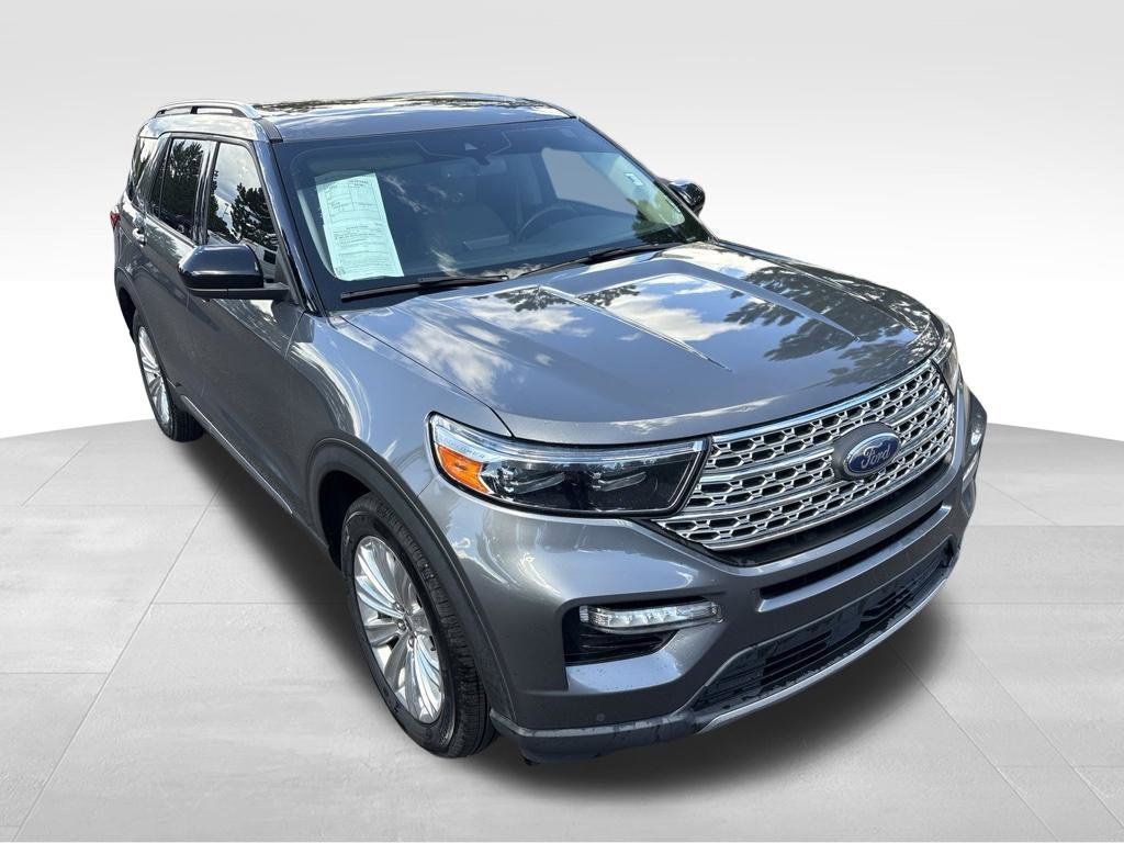 Used 2022 Ford Explorer Limited AWD/4WD image 2