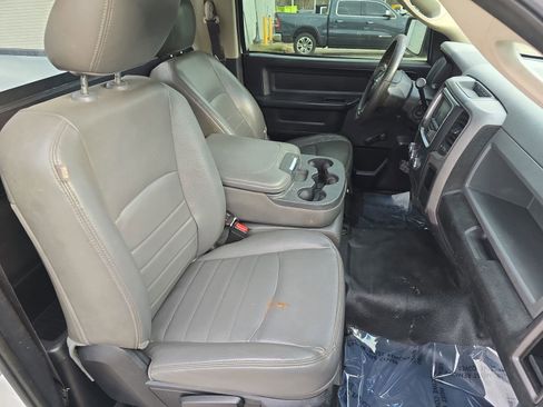 Used 2014 RAM 2500 Tradesman image 10