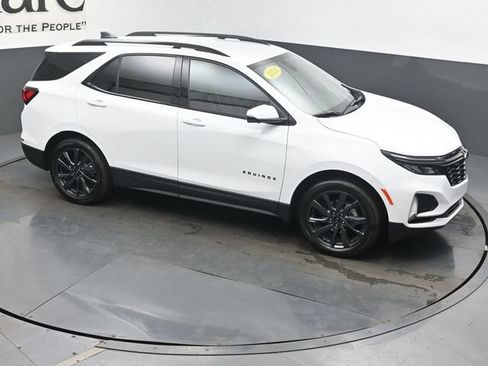 Certified 2024 Chevrolet Equinox RS FWD image 38