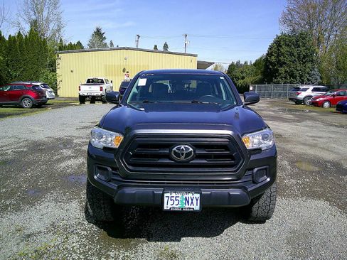 Used 2022 Toyota Tacoma SR AWD/4WD image 8