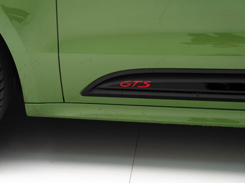 New 2026 Porsche Macan GTS image 13