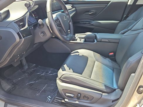 Used 2022 Lexus ES 300h w/ Premium Package FWD image 22