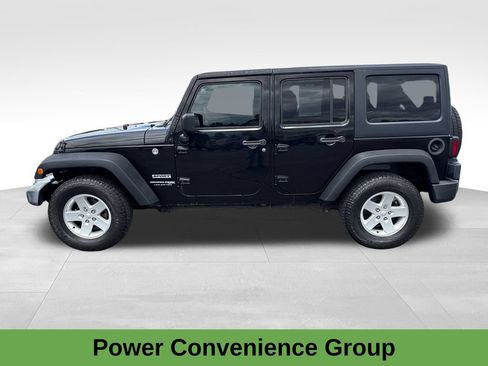 Used 2018 Jeep Wrangler Unlimited Sport S AWD/4WD image 3