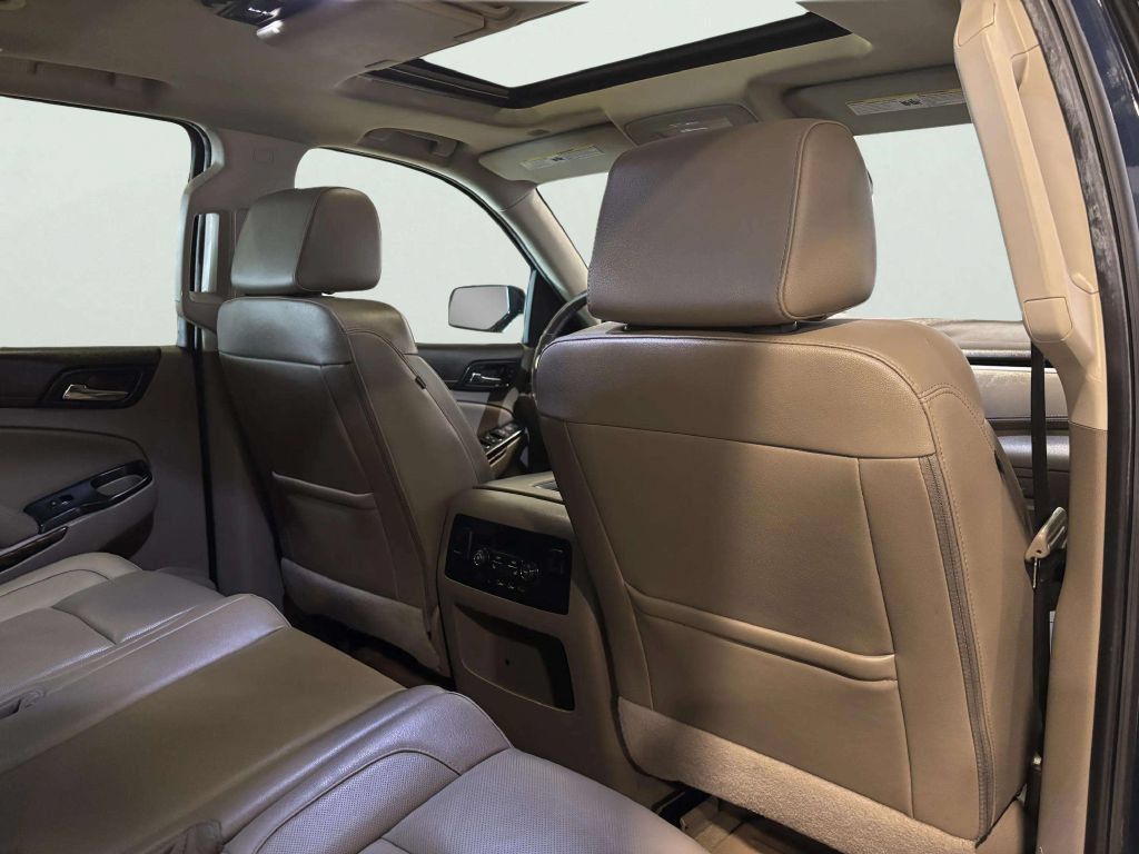 Used 2018 GMC Yukon SLT w/ Premium Edition AWD/4WD image 23
