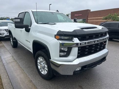 Used 2023 Chevrolet Silverado 2500 LT w/ Convenience Package AWD/4WD image 2