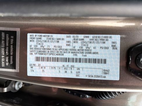 Used 2023 Ford F350 XLT image 34