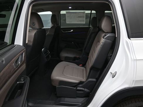 New 2026 Volkswagen Atlas SEL image 11