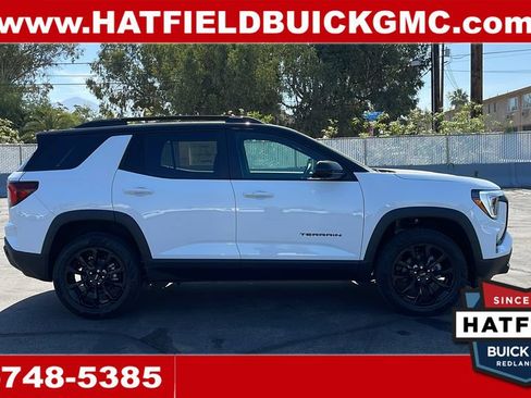 New 2026 GMC Terrain Elevation w/ Elevation Premium Package FWD image 6