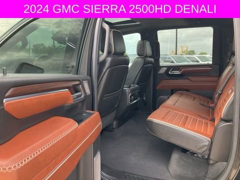 Used 2024 GMC Sierra 2500 Denali Ultimate AWD/4WD image 19