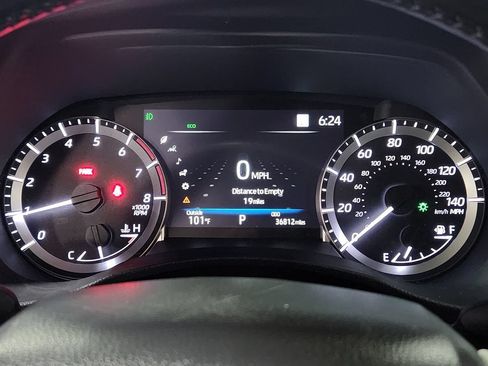 Used 2023 Toyota Highlander XSE FWD image 34