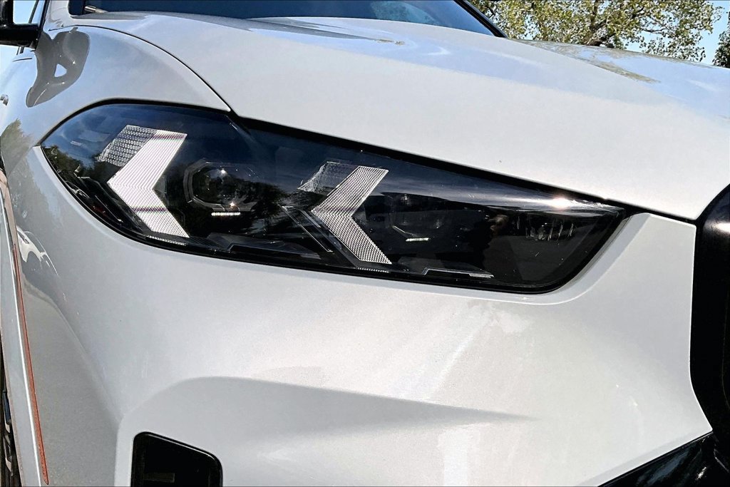 Used 2024 BMW X5 M60i AWD/4WD image 39