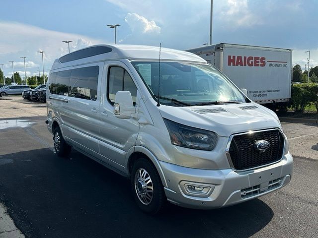 Used 2024 Ford Transit 150 Low Roof AWD image 4