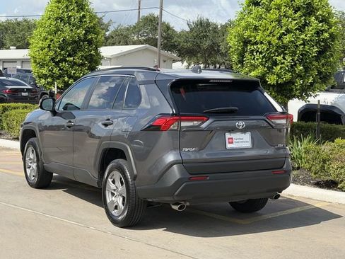 Certified 2025 Toyota RAV4 XLE FWD image 5