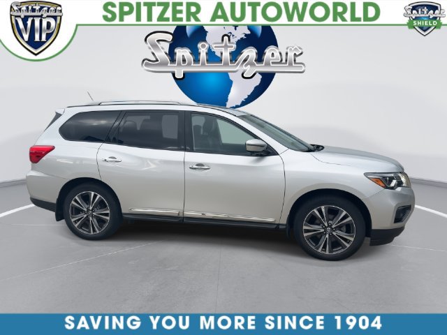 Used 2018 Nissan Pathfinder Platinum AWD/4WD image 11