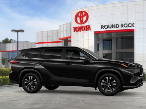 New 2026 Toyota Highlander XLE image 13