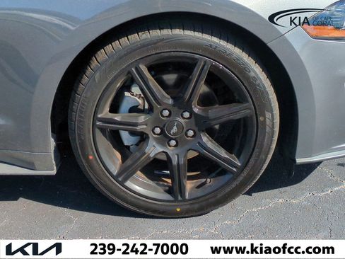 Used 2021 Ford Mustang Premium image 10