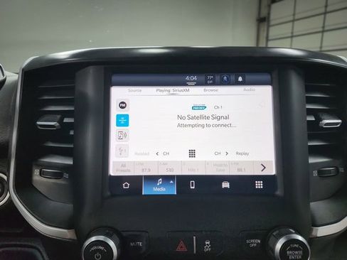 Used 2022 RAM 2500 Big Horn w/ Cold Weather Group image 25