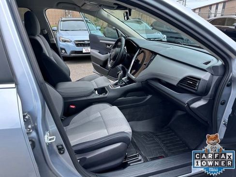 Used 2025 Subaru Outback Premium AWD/4WD image 27