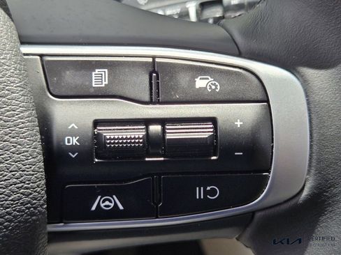 Certified 2025 Kia Sportage EX FWD image 27
