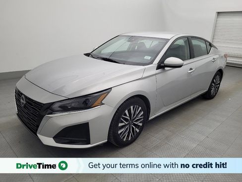 Used 2023 Nissan Altima 2.5 SV image 1