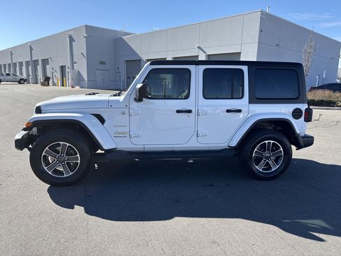 Used 2023 Jeep Wrangler Sahara image 6