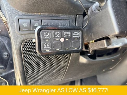 Used 2013 Jeep Wrangler Unlimited Rubicon AWD/4WD image 15
