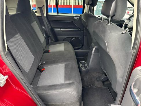 Used 2015 Jeep Compass Sport w/ Power Value Group image 21